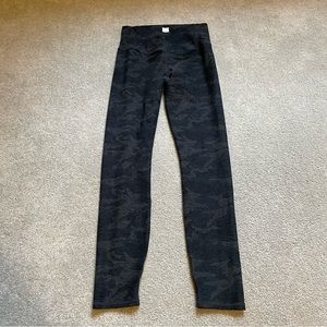 Vuori Leggings Pants Womens XS Extra Small Camo High Rise Clean Elevation Yoga